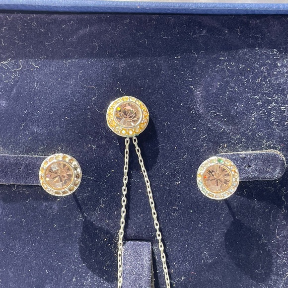 Swarovski - Picture 4 of 4